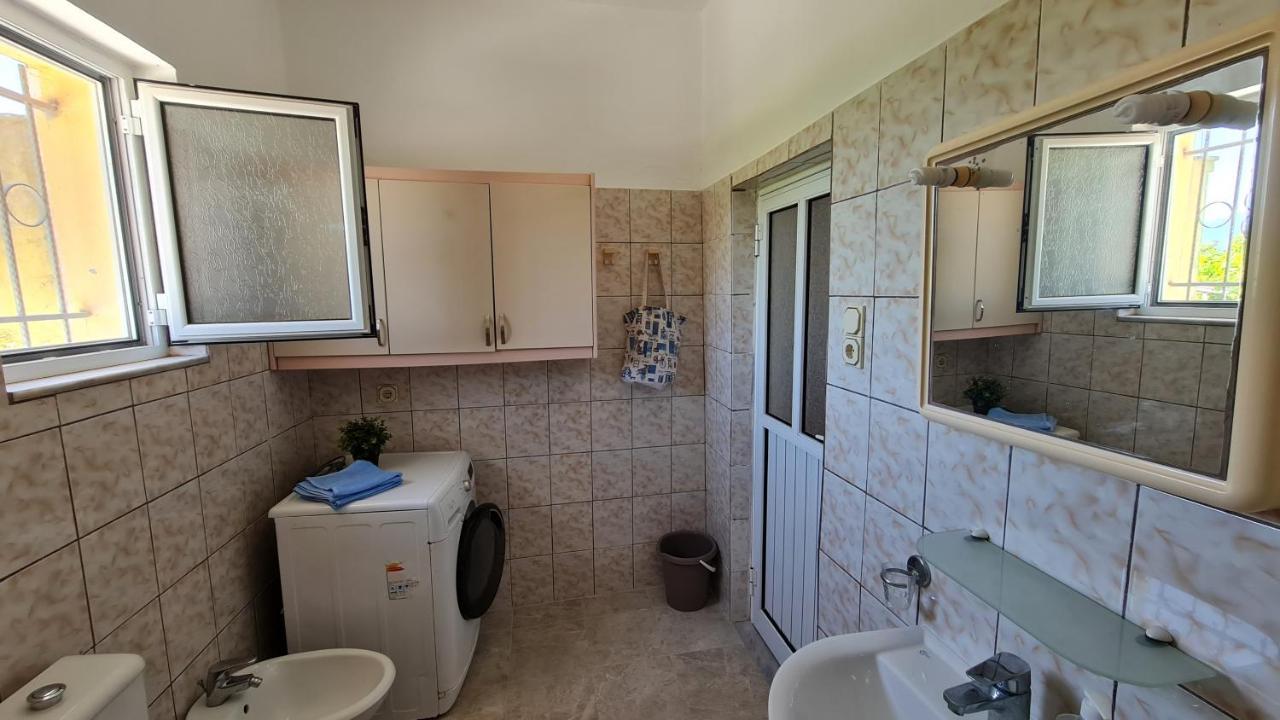 סרנדה Village Home Next To The Sea מראה חיצוני תמונה